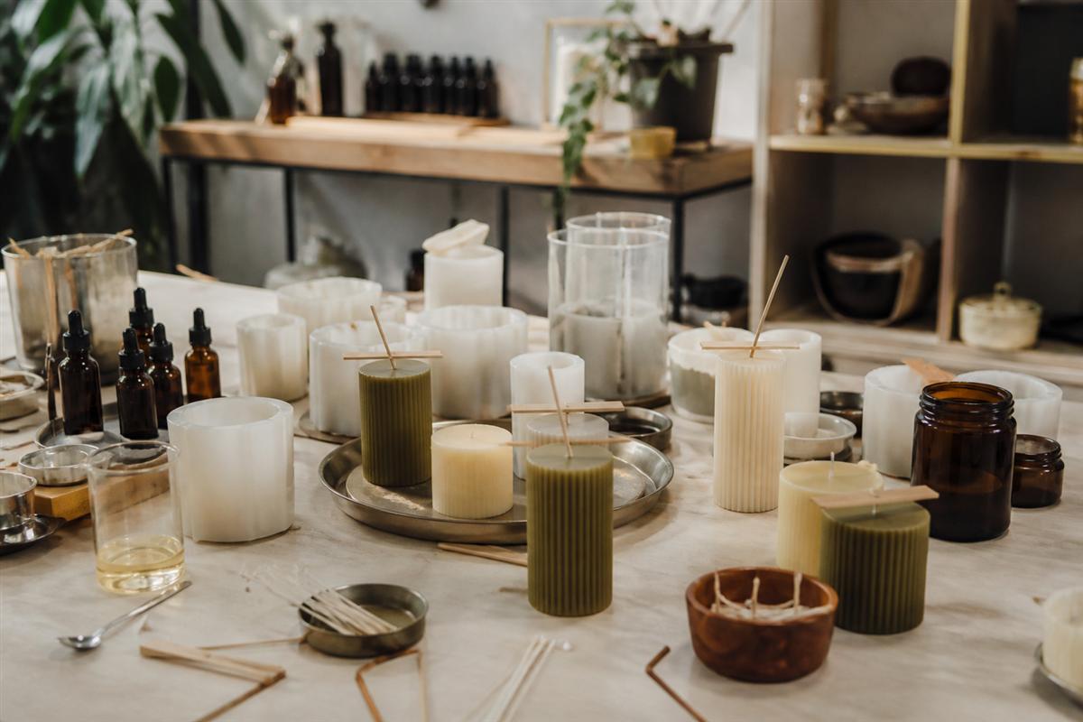Kaarslab studio interior with candles